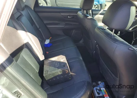 2018 Nissan Altima 2.5 из США, поврежденный, VIN 1N4AL3AP9JC230358